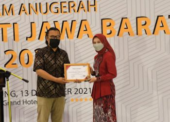 Anugerah IJTI Jabar Sebagai Motivasi Ineu Bekerja Dalam Pandemi