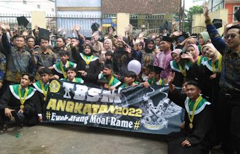 SMK Bina Siswa Dua Cililin Gelar Wisuda 153 Siswa