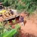 Diguyur Hujan dengan Intensitas Tinggi, Tebing 10 Meter Timbun Ruas Jalan Raya Cikalongwetan