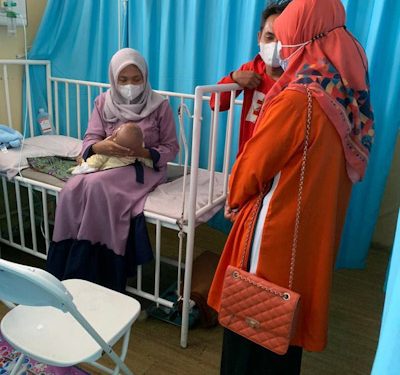 Dewan Bantu Warga Kurang Mampu yang Tengah Sakit