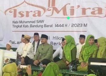 Ribuan Warga Hadiri Peringatan Isra Miraj