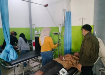 Puluhan Warga di Saguling Keracunan