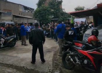 Buruh Gerudug Kantor Bawaslu KBB, Dorong Tindak Kontestan Pilkada Curang