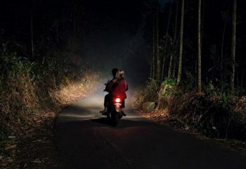 Sejak KBB Berdiri, Jalan 3,5 Km di Kertamukti Masih Gelap Gulita