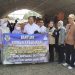 Pemdes Cipatat Bantu Korban Kebakaran Kampung Adat Ciptamulya
