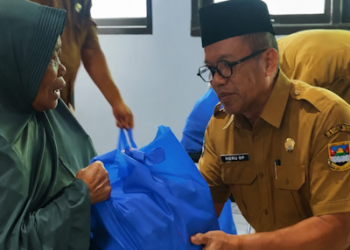 Santunan Akbar 1.919 Lansia Digelar Serentak, Lembang Jadi Salah Satu Lokasi Pembagian