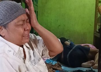 Suami Lumpuh, Istri Baru Operasi Kanker, Keluarga di Cipatat Berjuang Bertahan Hidup