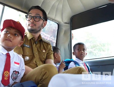 Puluhan Tahun Naik Rakit, Siswa SDN Budiharja Kini Tak Lagi Seberangi Waduk Saguling